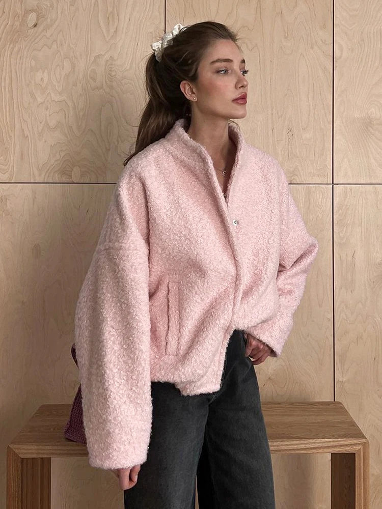 Victoire | Manteau en fourrure rose stylé